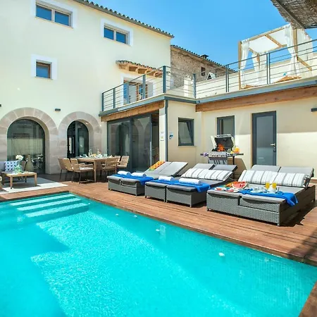 Owl Alvarez - Luxury Retreat In The Old Town Villa