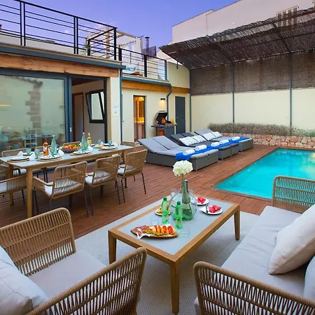 Villa Owl Alvarez - Luxury Retreat In The Old Town