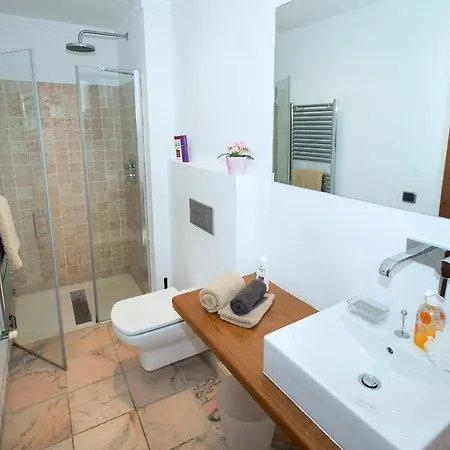 Owl Alvarez - Luxury Retreat In The Old Town
